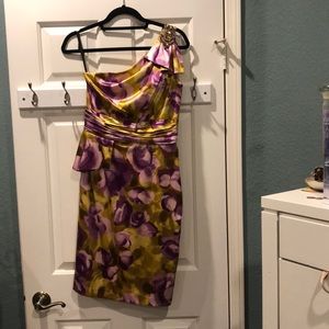 David Meister one shoulder floral  cocktail dress